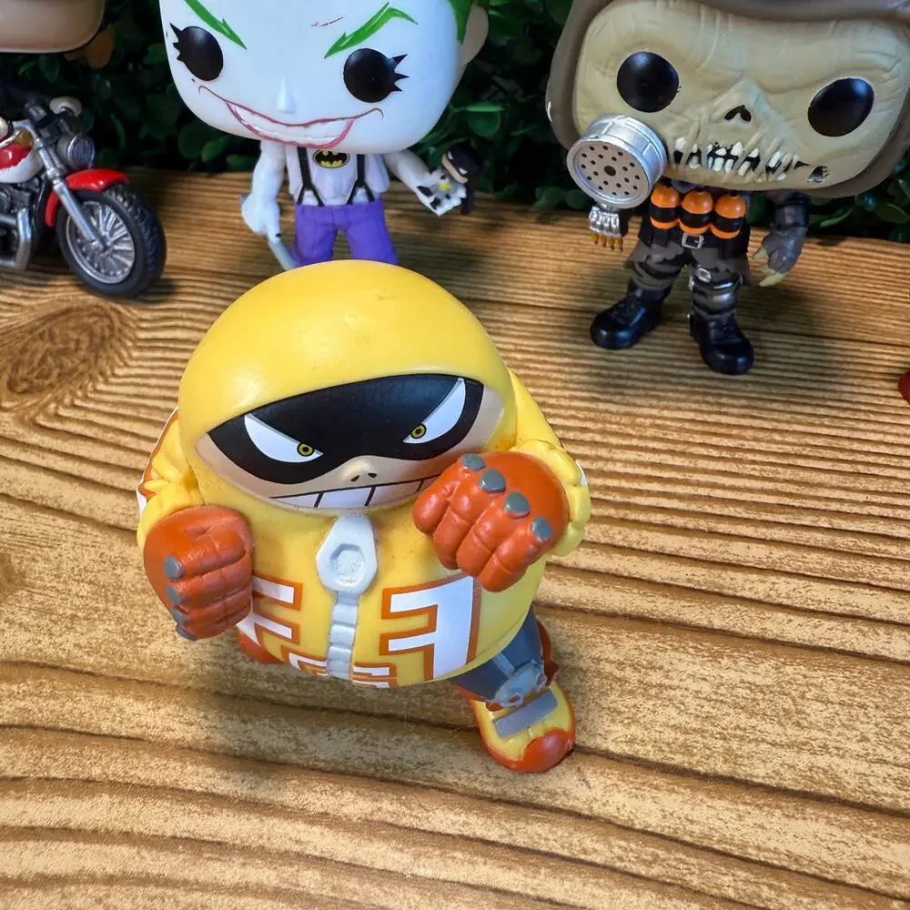 Huge  Funko Pop Bundle of 8 Loose Vinyl Figures Thor Joker Ironman and More Gift